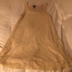 Sleeveless lace beige dress